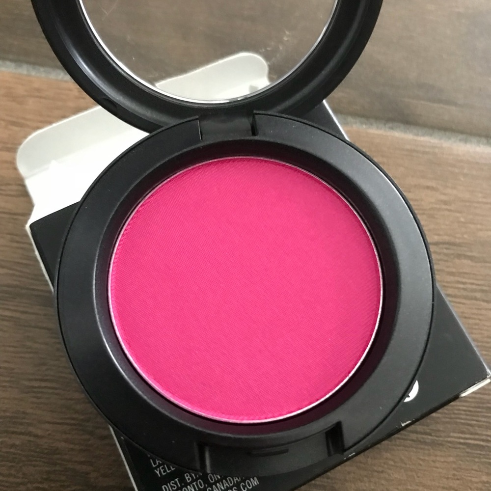 MAC pink blush